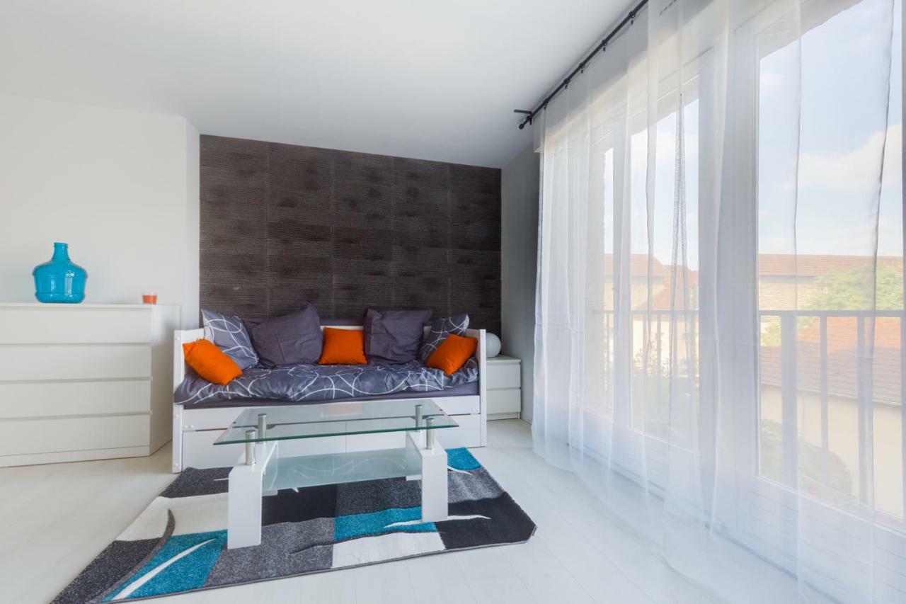 Modern Apart City Mantes-la-Jolie ภายนอก รูปภาพ